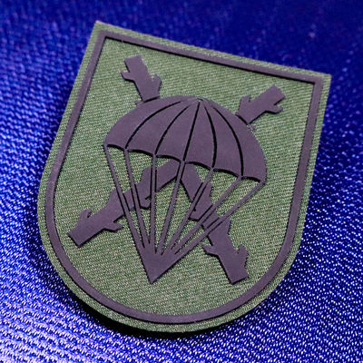 Επιθέματα ενδυμάτων μεταξοτυπίας Ετικέτες Velcro Tape Σιλικόνη σε επιθέματα για μπουφάν