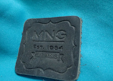 Η συνήθεια ετικετών δέρματος τζιν cOem τύπωσε το αποτυπωμένο σε ανάγλυφο μπάλωμα δέρματος
