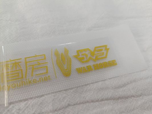3D Embossed Shine Logo Σιδηροειδή ρούχα Θερμικό ελαστικό σήμα