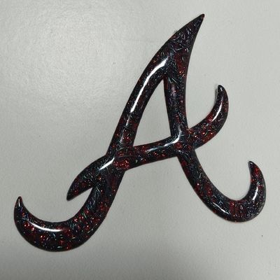 Προσαρμοσμένο υψηλής συχνότητας 3D TPU Embossed Logo Κόκκινο μεταλλικό σήμα μεταφοράς θερμότητας για τσάντα