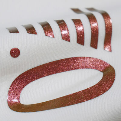 Προσαρμοσμένες Ετικέτες Μεταφοράς Θερμότητας Σιλικόνης με Γκλίτερ Πλενόμενες για Ένδυμα