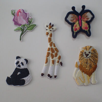Wholesale 3D Embroidered Patches Sewing Badges Iron Heat Press Stickers for Clothing