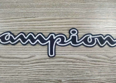 Συνήθεια σίδηρος-σε ή ράβω-στα μπαλώματα κεντητικής μπαλωμάτων πετσετών επιστολών chenille