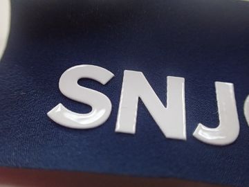 Ετικέτες ιματισμού μεταφοράς θερμότητας πυριτίου λογότυπων συνήθειας για Luggages