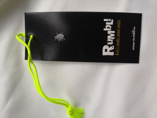 Η ετικέτα ιματισμού συνήθειας RFID προμηθευτών αυτοκόλλητων ετικεττών ενδυμάτων κρεμά τις ετικέττες rfid hangtags