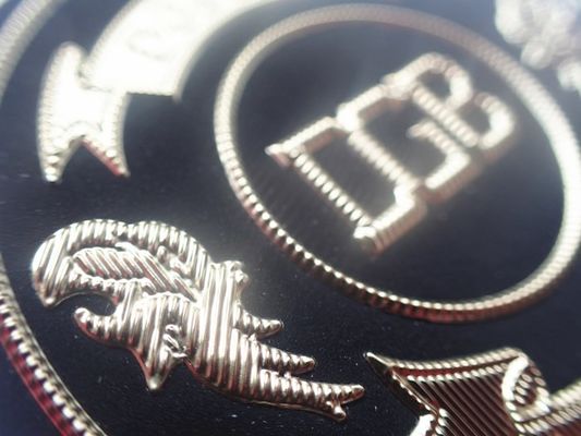 Ασημένια μπαλώματα υψηλής συχνότητας TPU επένδυσης για τις στολές